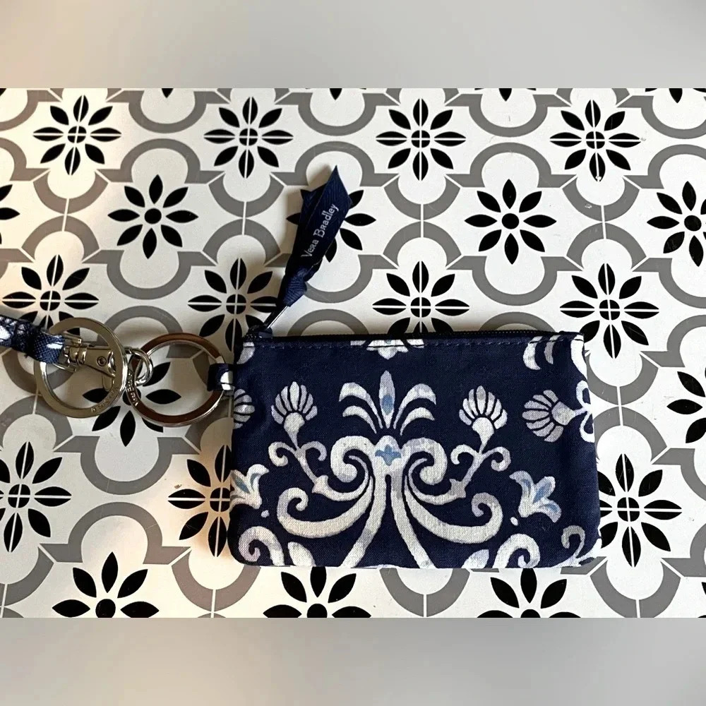 Vera Bradley Zip ID Case and Matching Lanyard
